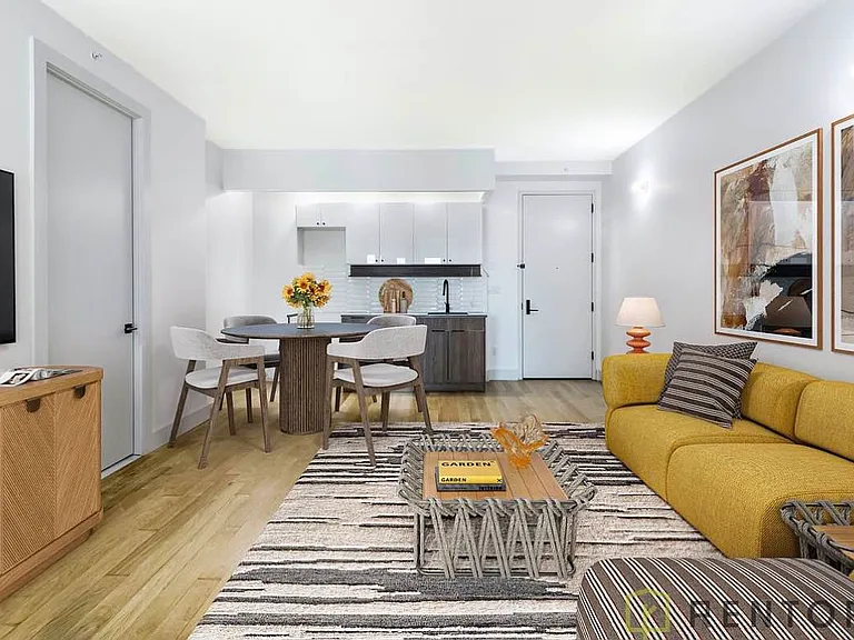 1884 Broadway #612 — Photo 1
