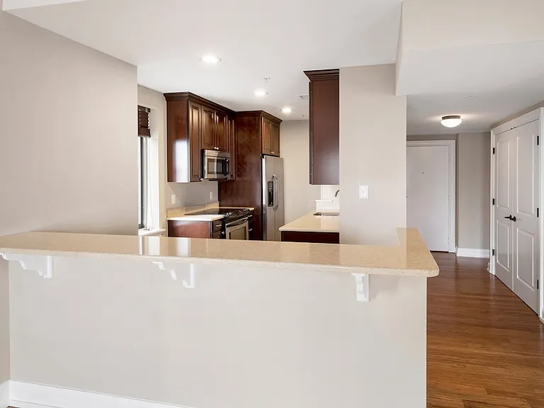 222 Rittenhouse — Photo 10