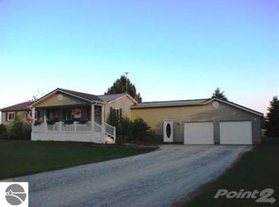 7875 W Fillmore Rd, Sumner, MI 48889