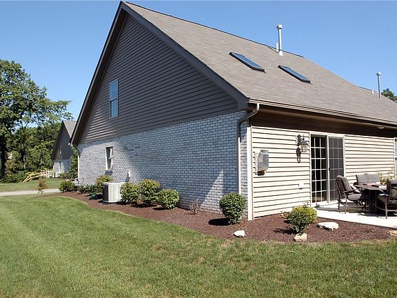 3rd image of 5020 Dana Dr #117B