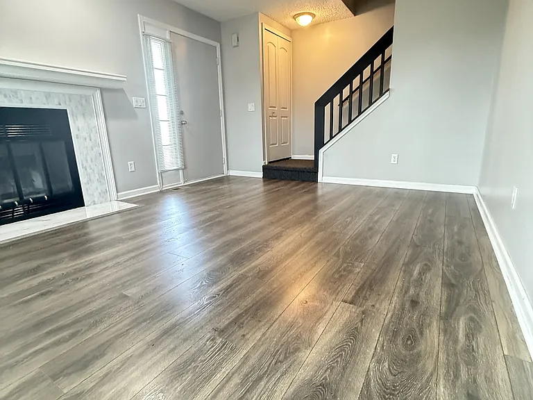 2504 John R Rd — Photo 3