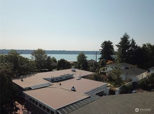 702 N Le Lou Wa Pl NE, Tacoma, WA