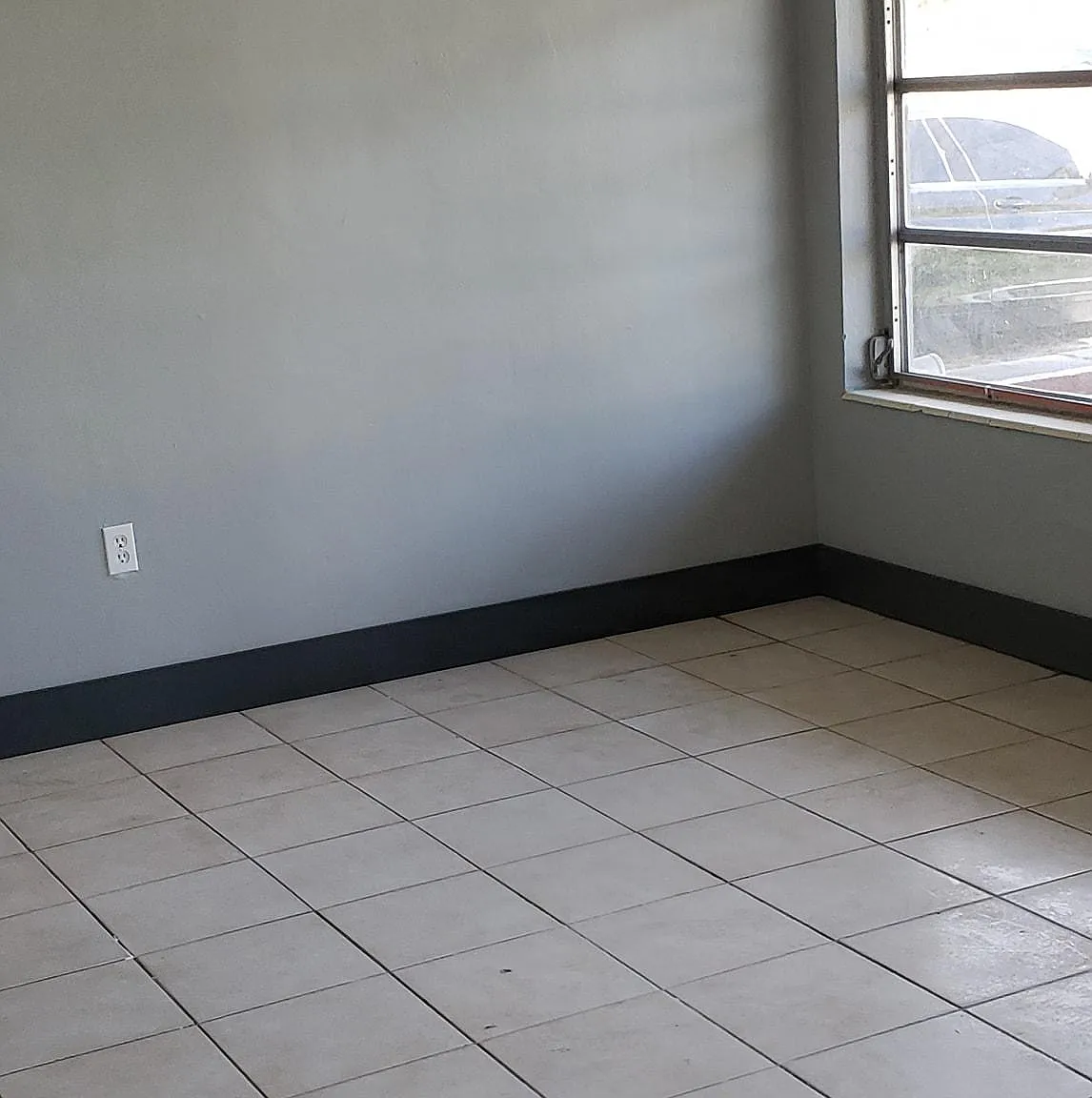 2 bed, 750 sqft, $2,100 — Photo 3