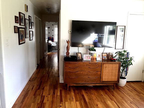 4th image of 26480 Rivermont Dr