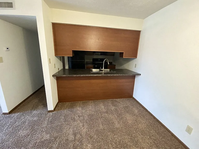 Basswood Apartments — Photo 6