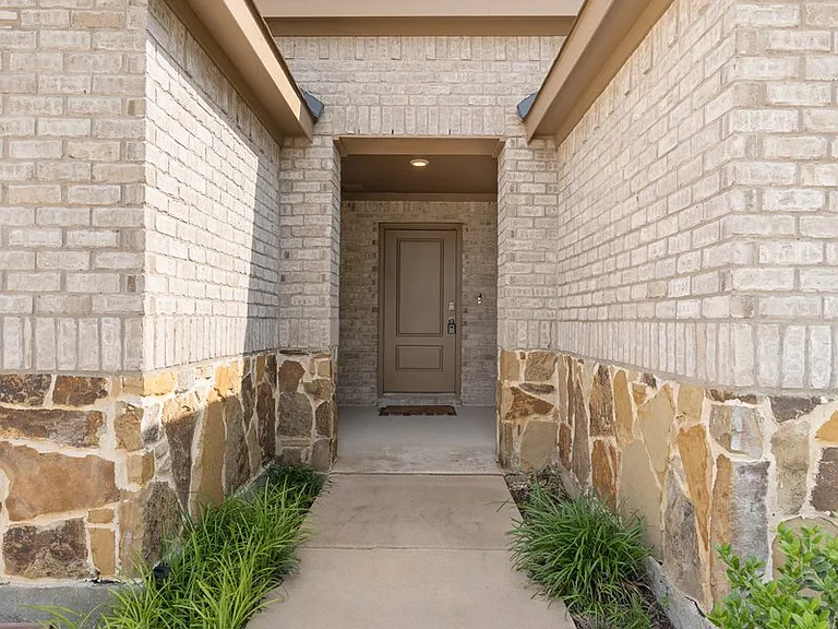 917 Dewy Glen Ln — Photo 15