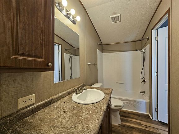 5th image of 6280 Hamilton Dr #5