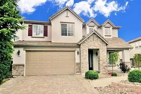 475 Parade Ct photo 1