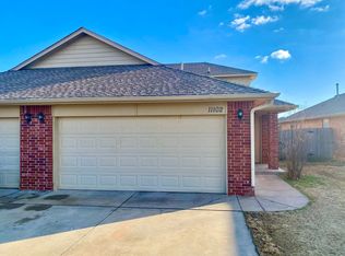 11102 SW 5th St, Yukon, OK 73099