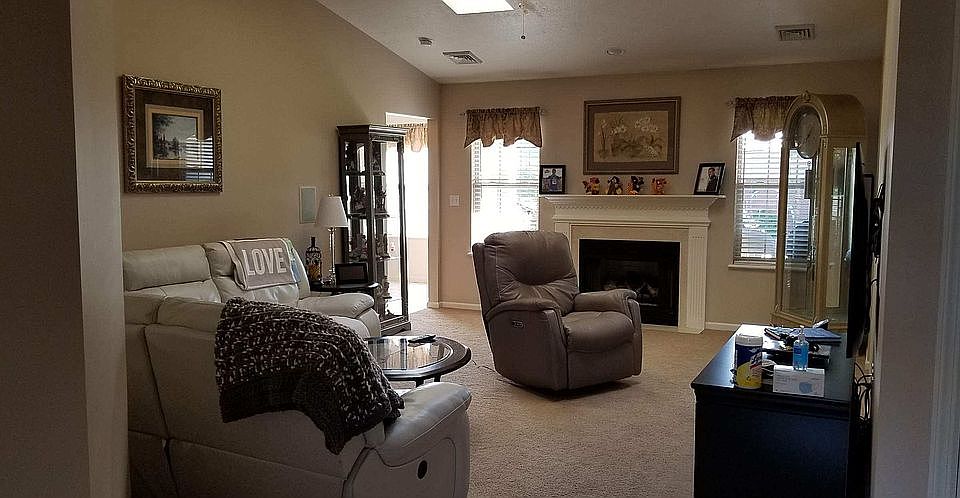 1st image of 21 Medinah Ct
