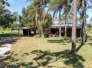 1171 Pine Ave, Labelle, FL 33935