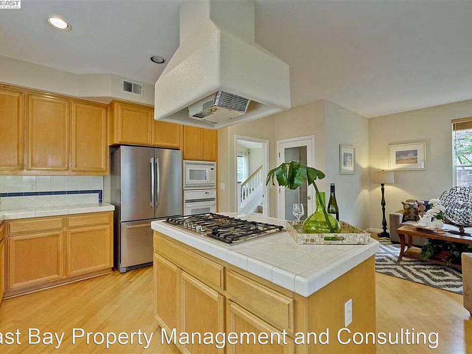 1st image of 4251 Cambridge Way