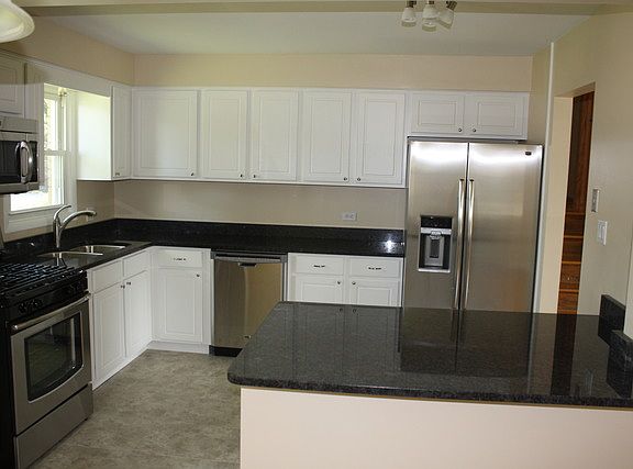 2nd image of 7536 W 161st St