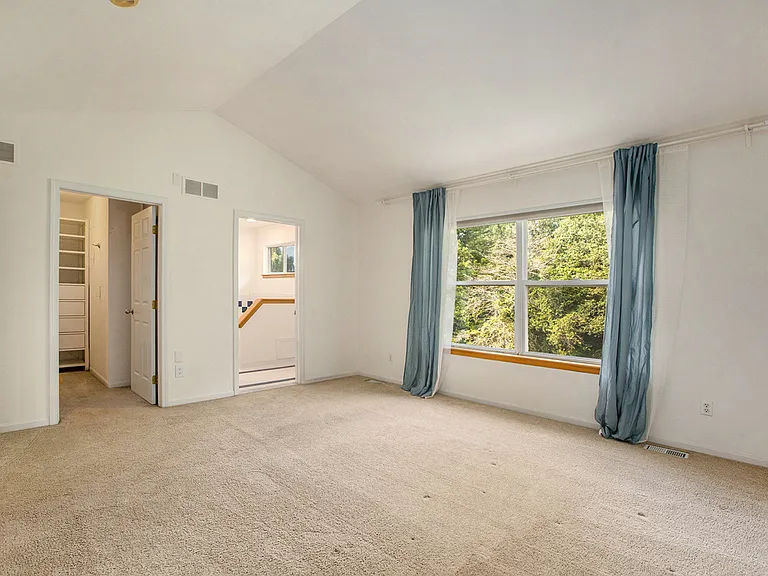 339 Hunters Trl — Photo 8