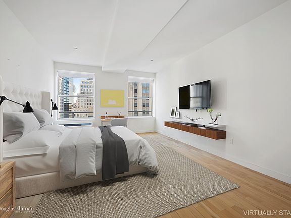 3rd image of 15 Broad St APT 3000