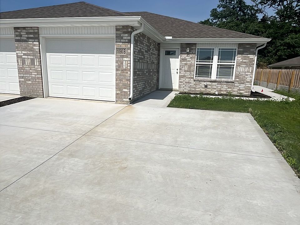 1st image of 1090 Pebblecreek Dr #B