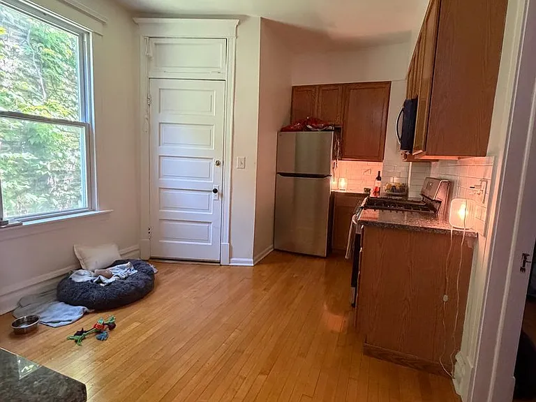 2701 N Whipple St — Photo 18