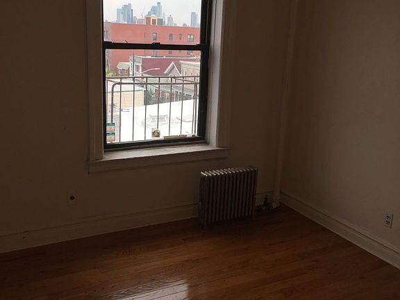5th image of 2805 43rd St APT 23
