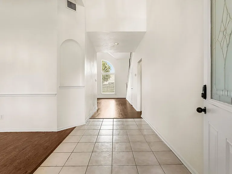 9322 Eaglewood Glen Trl — Photo 3