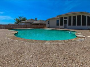 2664 Gardendale Dr, Fort Worth, TX 76120