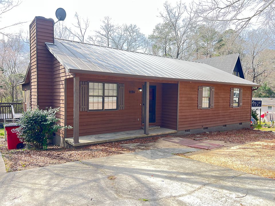 Front porch and driveway