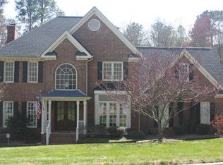 204 Benwell Ct, Cary, NC 27519
