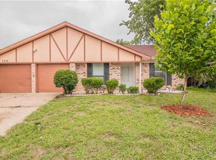 5310 Umbrella Pine Ct, Arlington, TX 76018