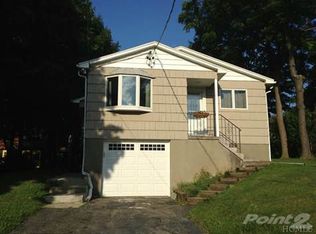 29 Helena Ave, Mohegan Lake, NY 10547