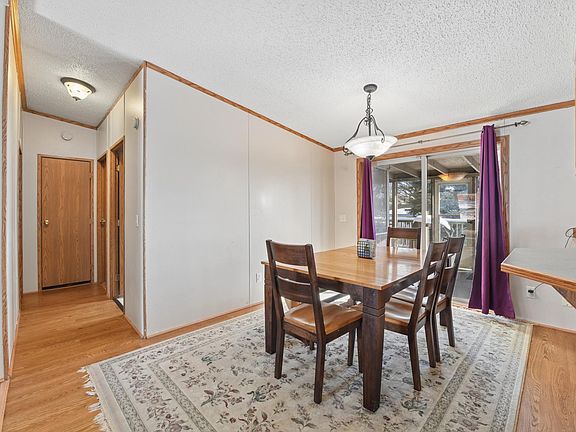 4th image of 14 Rita Ln