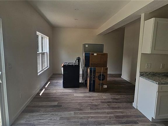 5th image of 1103 S Kings Hwy