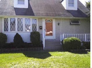 71 Farmingdale Rd, Cheektowaga, NY 14225