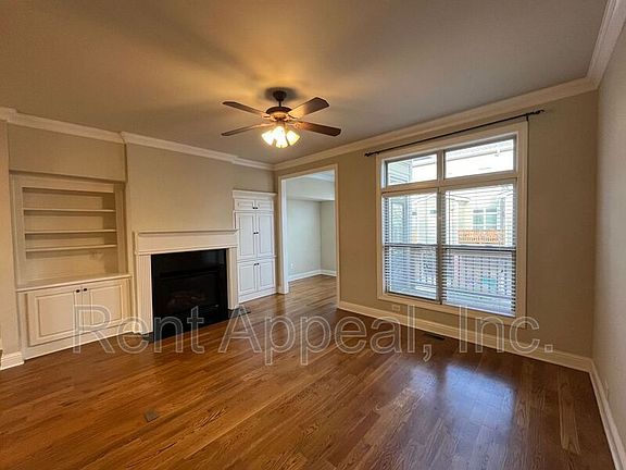 4th image of 4863 Carre Way