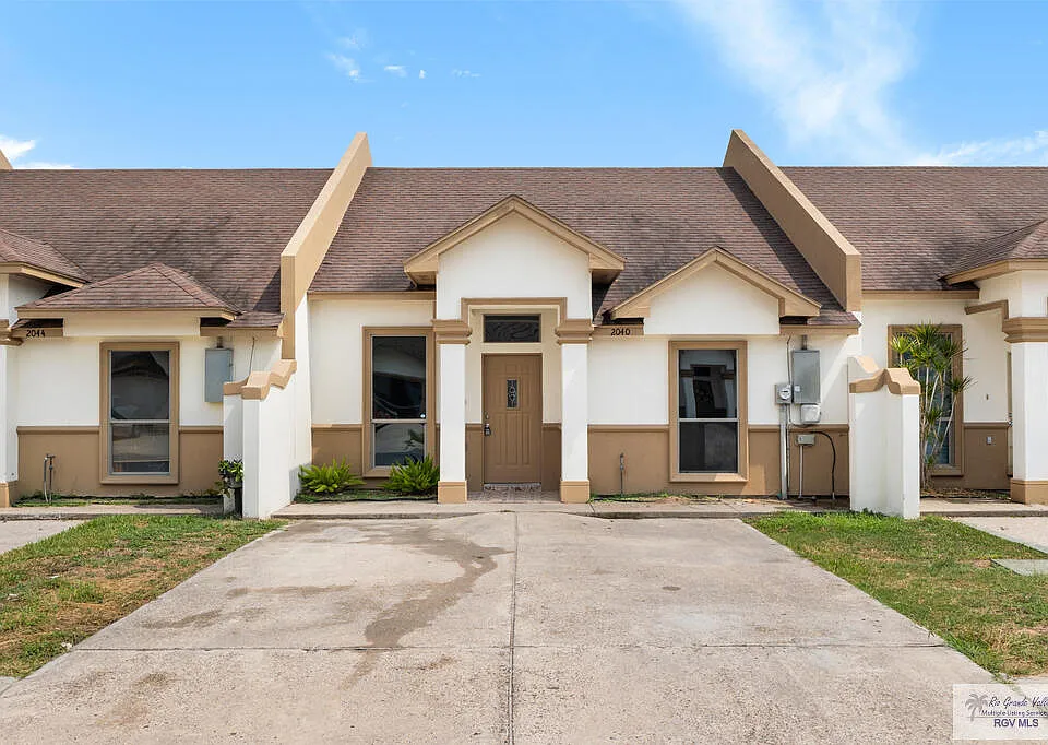 2040 Westminster Cir