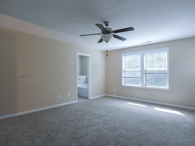 336 Duchart Ln — Photo 8