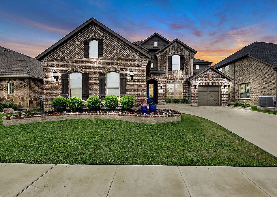 1st image of 205 Birdcall Ln