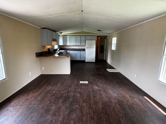3rd image of 213-6 Bell Rd