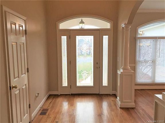 4th image of 112 Mariner Pointe Ln