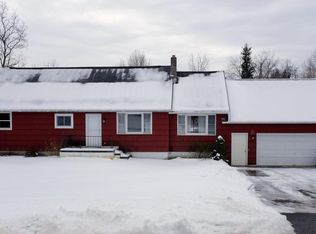 244 Hull Rd, Elizaville, NY 12523