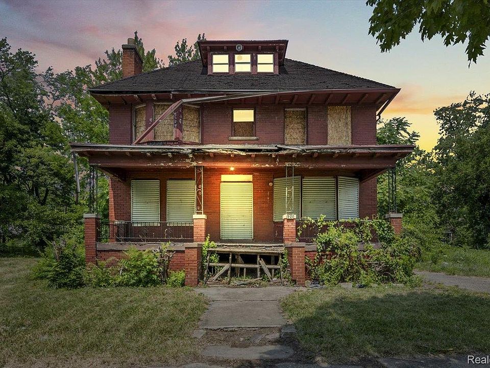 1st image of 120 Collingwood St