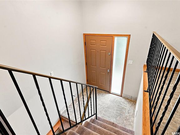 2nd image of 39 Blackley PLACE