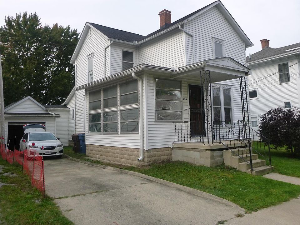 1st image of 265 W 6th St