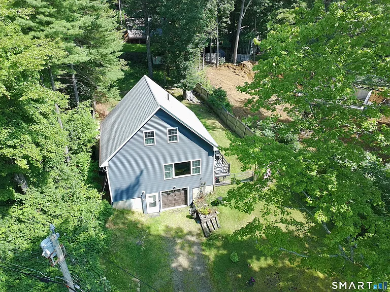 55 Circle Dr — Photo 3