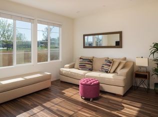 28739 Calle De La Paz Dr, Santa Clarita, CA 91354