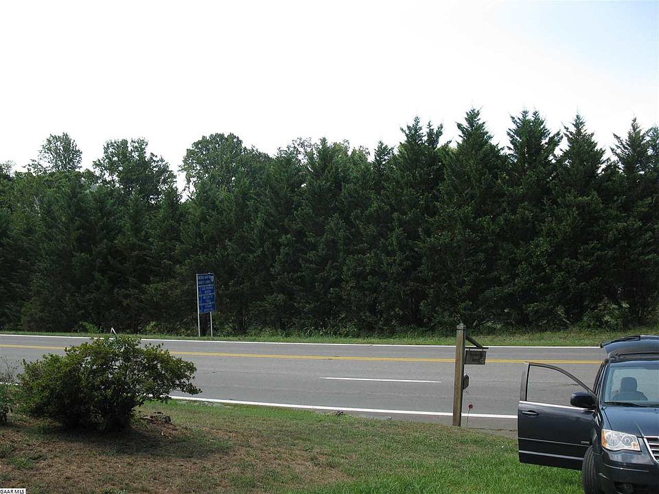 2nd image of 9020 Old Turnpike Rd