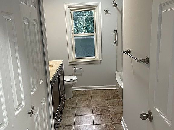 5th image of 6074 Academy Dr