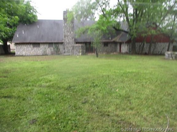 2nd image of 17711 E Archer St