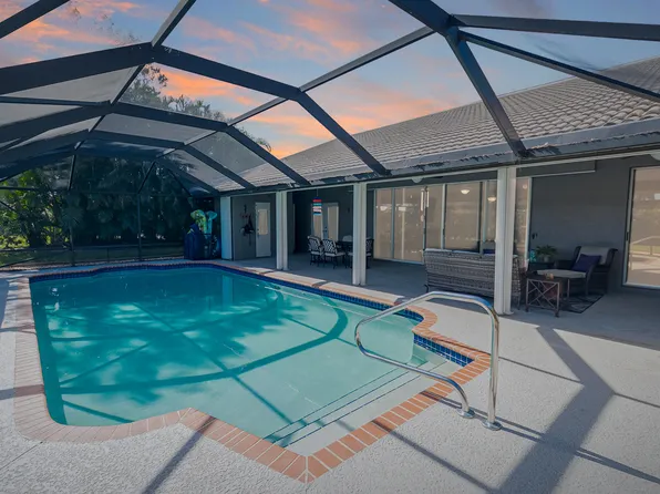1375 SW Bent Pine Cove, Port St Lucie, FL 34986