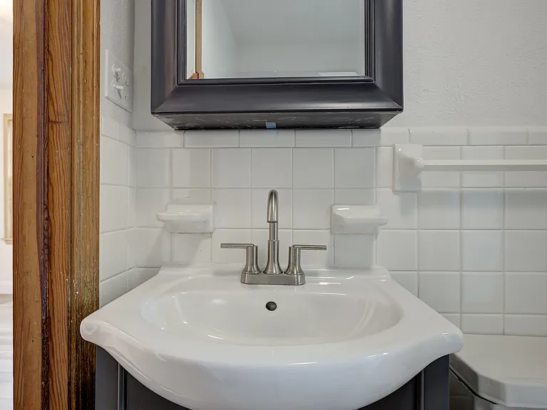 760 Jenkins Ave #4 — Photo 6