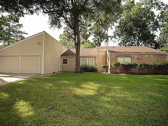 2nd image of 12802 Bonnywood Ln