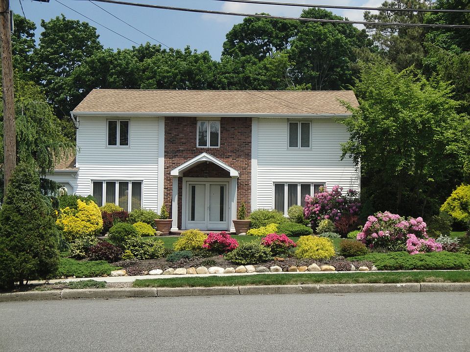1st image of 25 Grissom Way
